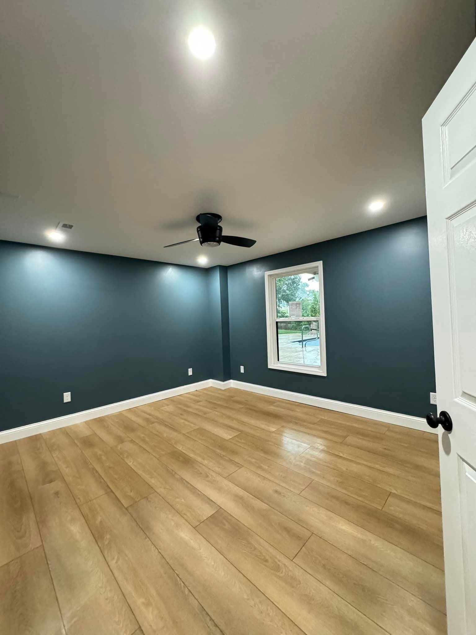 Finished room with new flooring